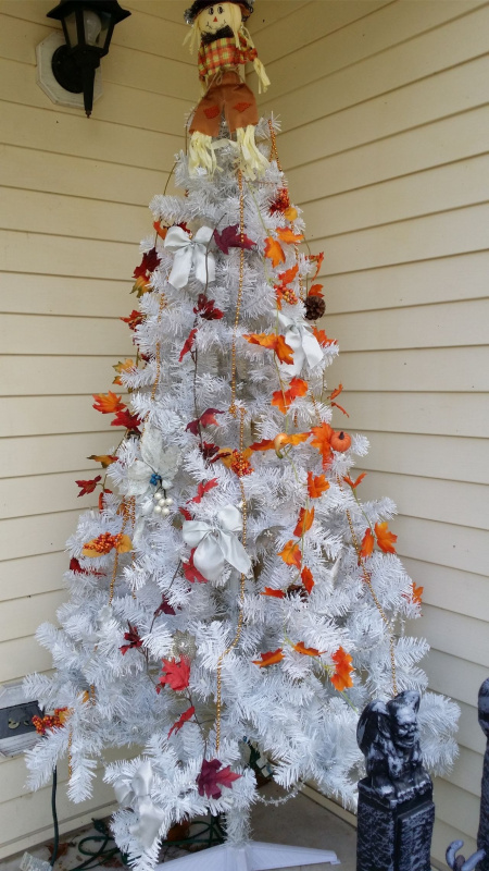 albero di Halloween decorazioni esterno casa 